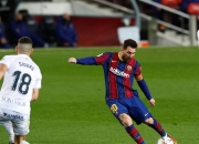 开云官网-足球赛场上的惊艳瞬间值得回味