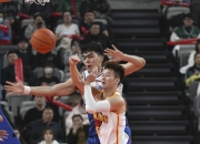 开云体育中国-马刺完胜中国男篮，布克一己之力扛起全队的简单介绍