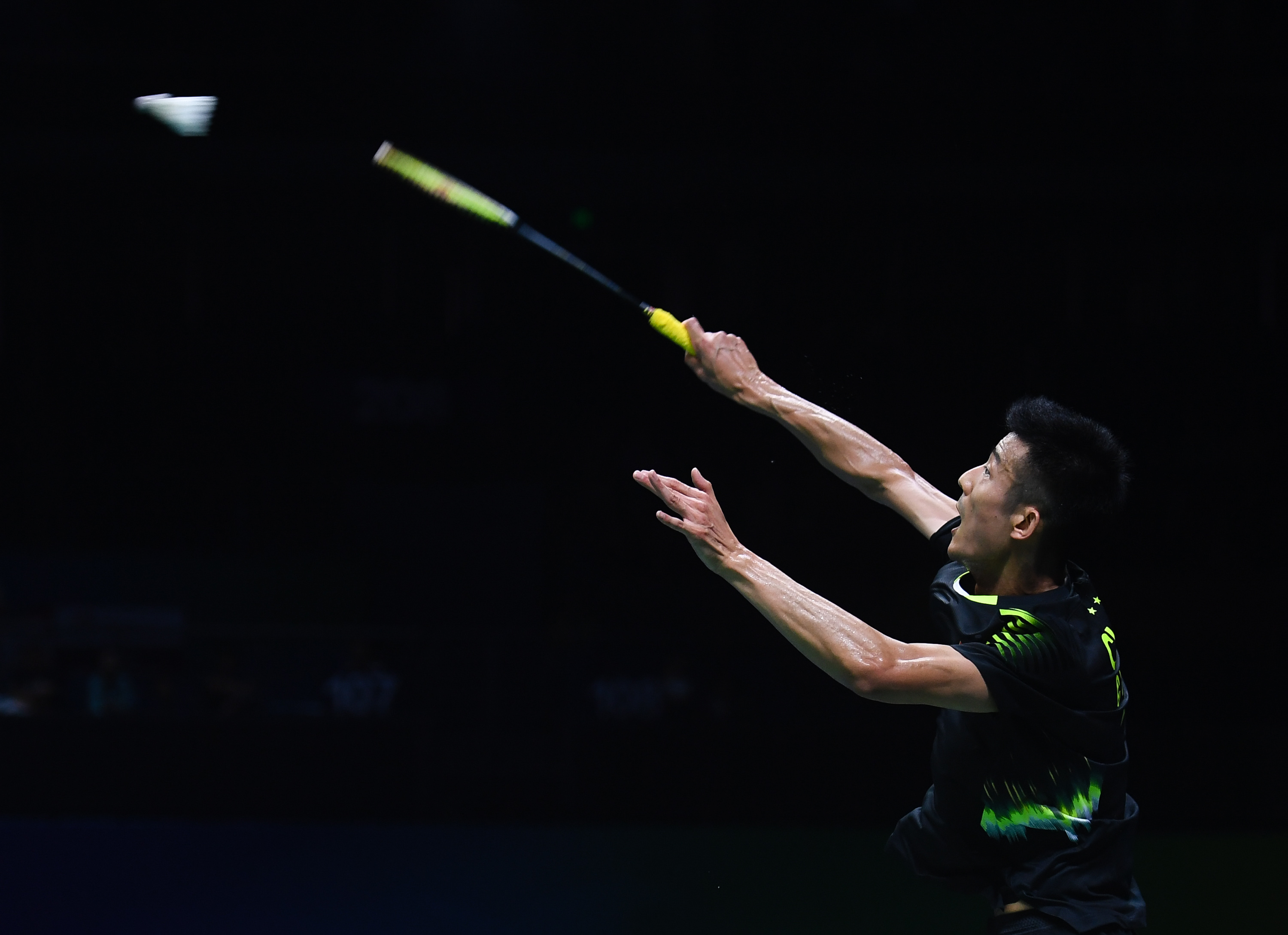 包含马来西亚羽毛球队逆转印尼羽毛球队，谌龙制霸全场的词条