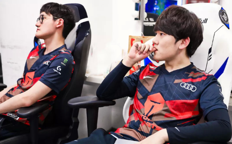 关于MAD鏖战SHR,JackeyLove惊艳世界的信息 关于MAD鏖战SHR,JackeyLove惊艳世界的信息