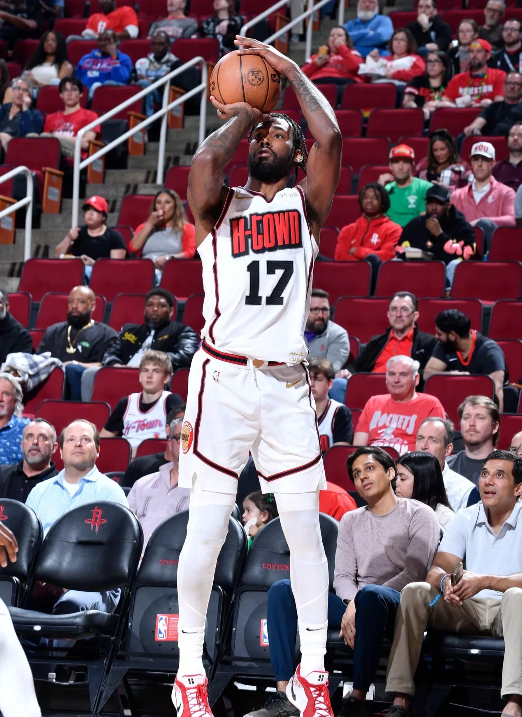 火箭球员成功通过康复训练,即将重返赛场 火箭球员成功通过康复训练,即将重返赛场