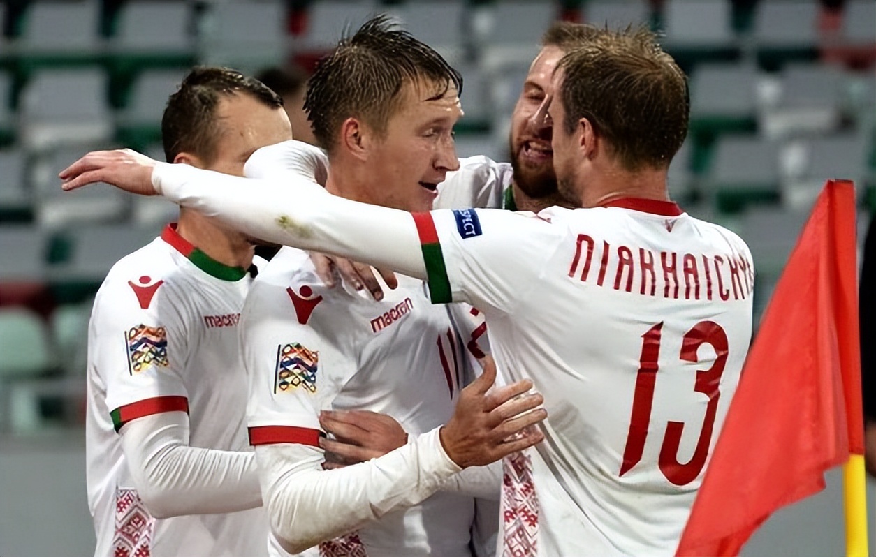 包含欧预赛激情燃烧,每一场比赛都是一场传奇的词条 包含欧预赛激情燃烧,每一场比赛都是一场传奇的词条