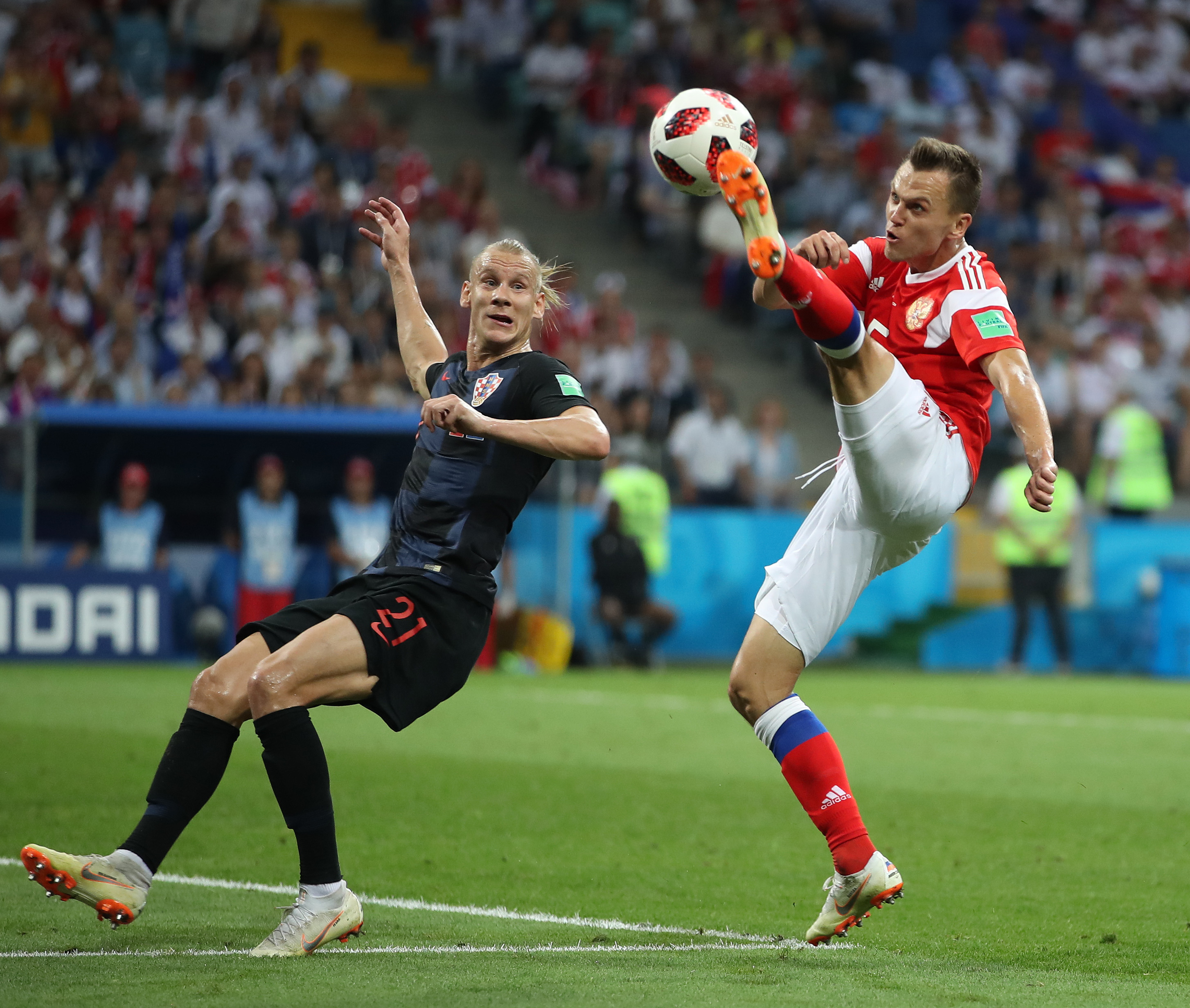 克罗地亚球员在欧洲比赛中展现技艺 克罗地亚球员在欧洲比赛中展现技艺