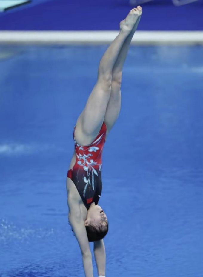 包含中国跳水选手摘金,雄心勃勃闪耀赛场的词条 包含中国跳水选手摘金,雄心勃勃闪耀赛场的词条