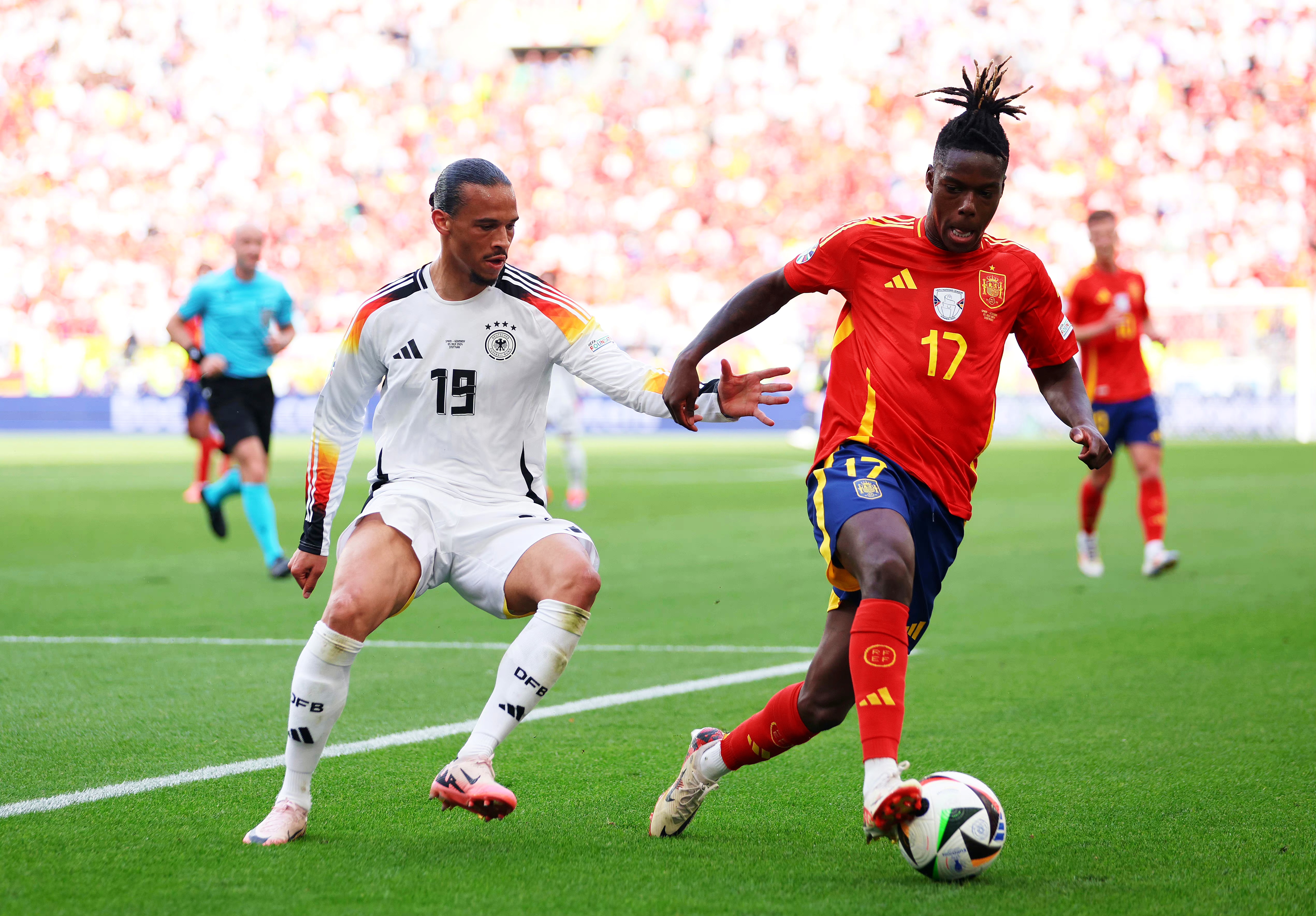 奥地利完胜多特蒙德，库尔图瓦带队取胜