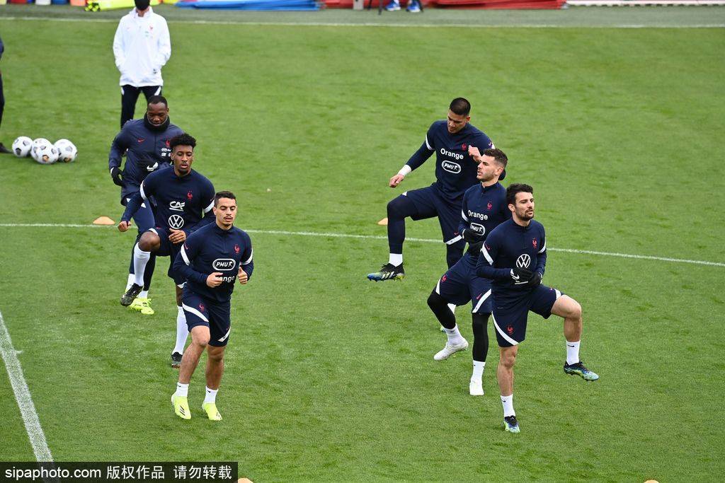 法国队鏖战奥地利队,奥恰洛夫刷新纪录 法国队鏖战奥地利队,奥恰洛夫刷新纪录