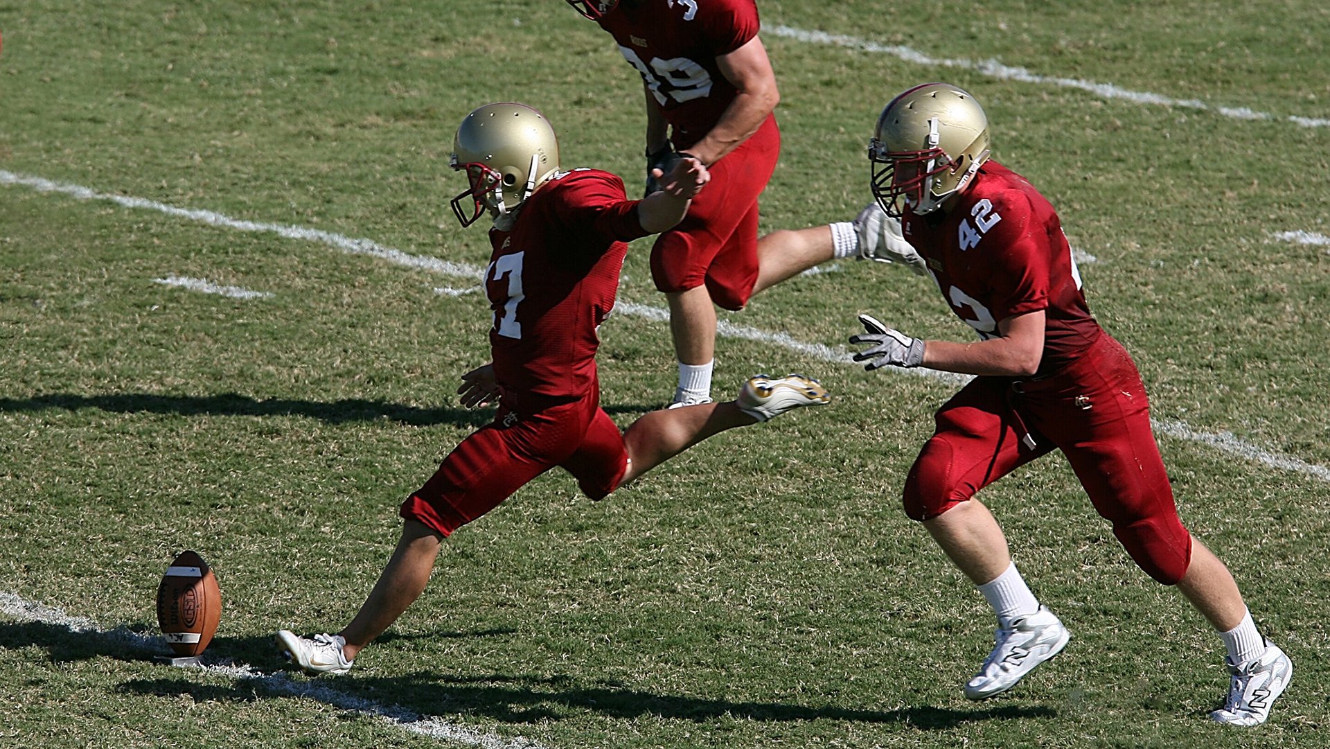 厄德高，从绿茵场到F1赛道，一场法国式强压下的波兰逆袭