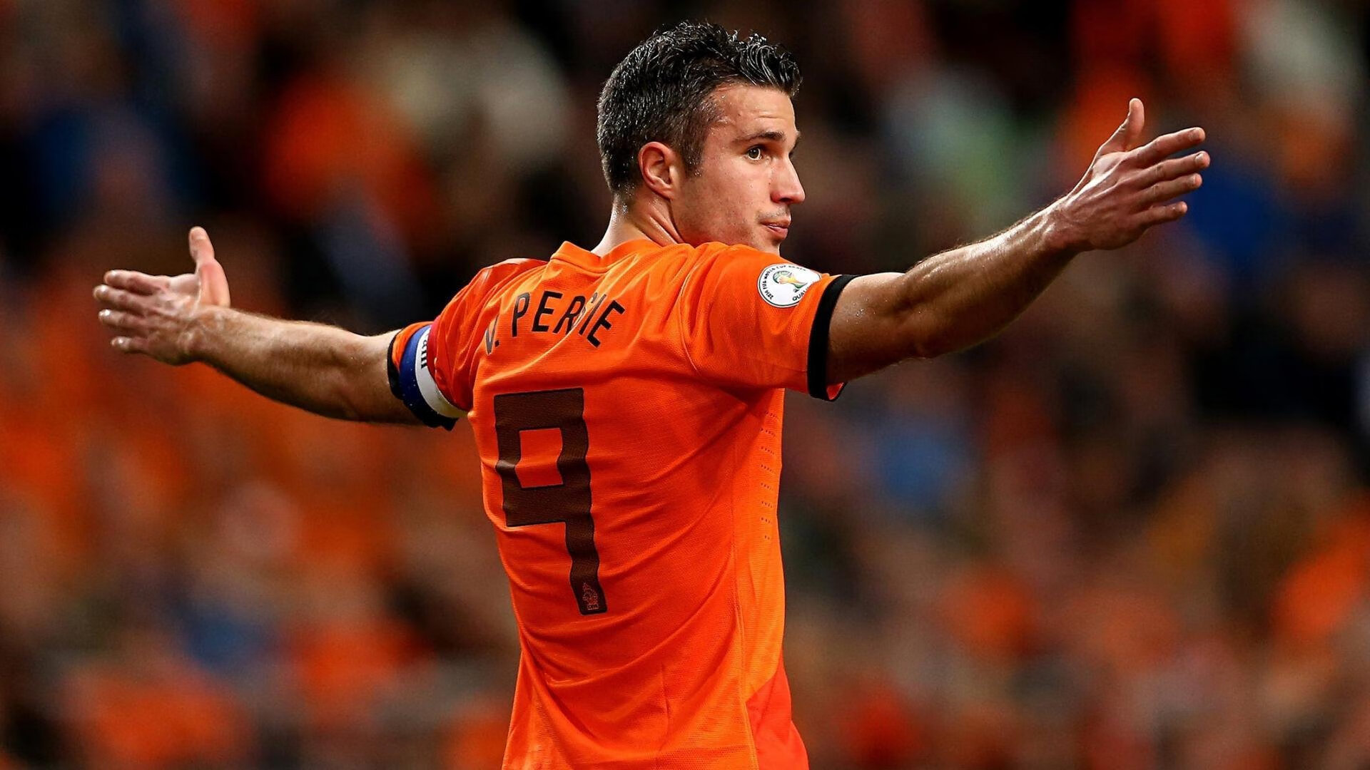 当伯纳乌遇见郁金香，李刚仁如何以韩式智慧主宰皇马与荷兰的战术博弈