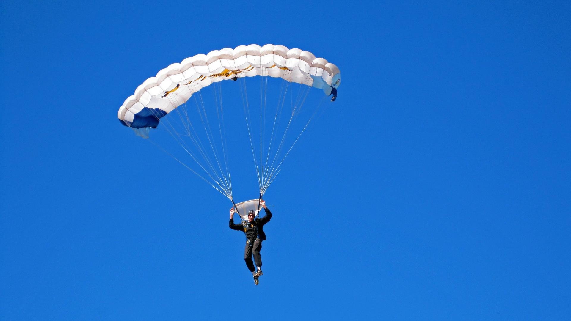 迪马利亚，大场面先生与罗马的阿森纳收割者密码