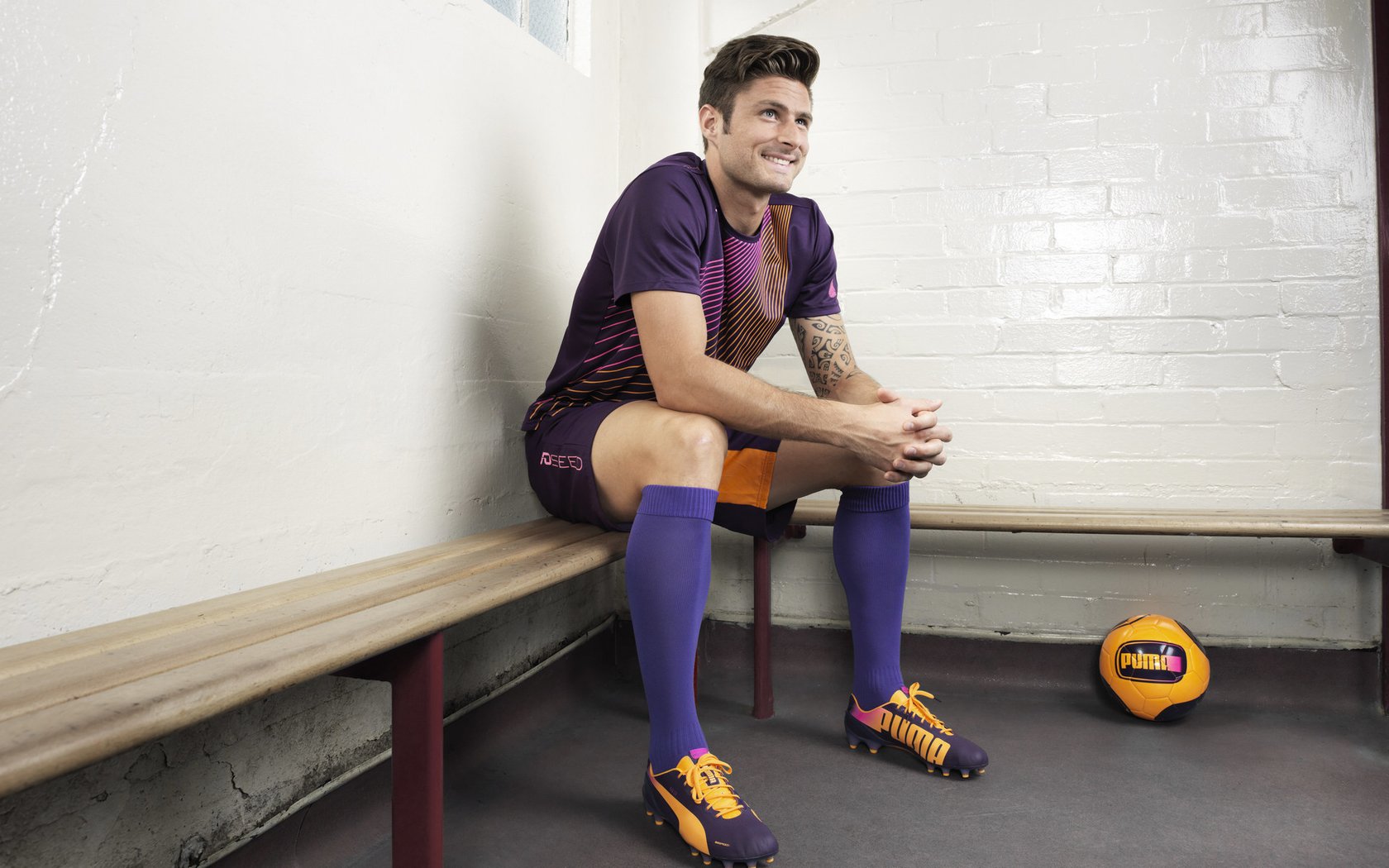 逆转与超越，从绿茵场到羽毛球场，亚洲体育的双重变奏